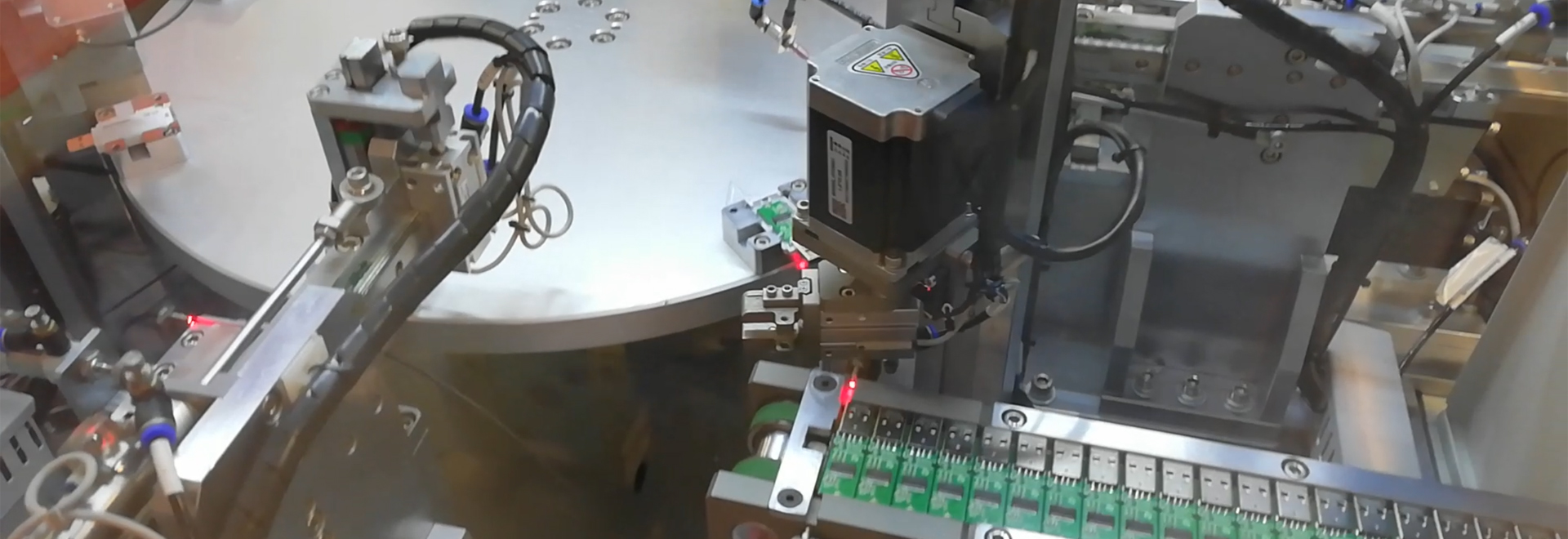 UME flash drive assembly machine